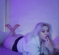 Dakota_Cherry_Berry's Offline Chat Room