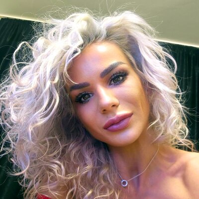 diamondasha_fit from stripchat