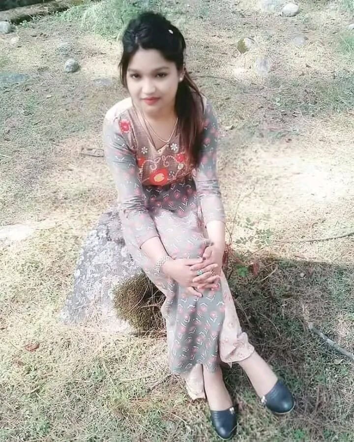 Mona_Darling_G
