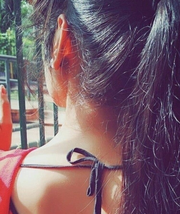 Hot-mallika profile