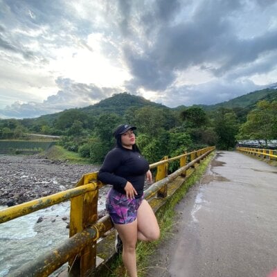 Isa_BigBoobs_