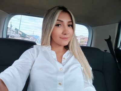 Happy_tits - Stripchat Teen Glamour Lovense Girl 