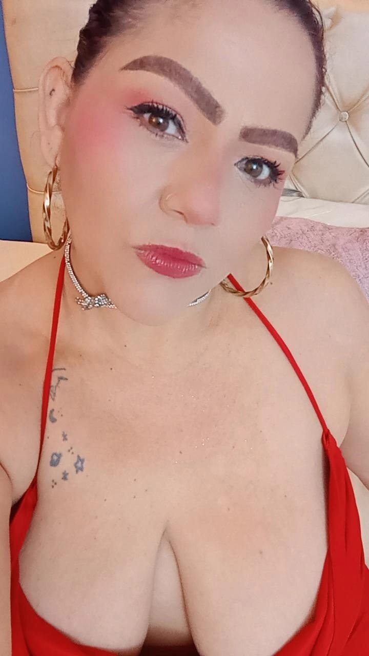 maturethroatqueen