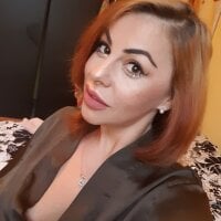 SensualVictoria31's Offline Chat Room