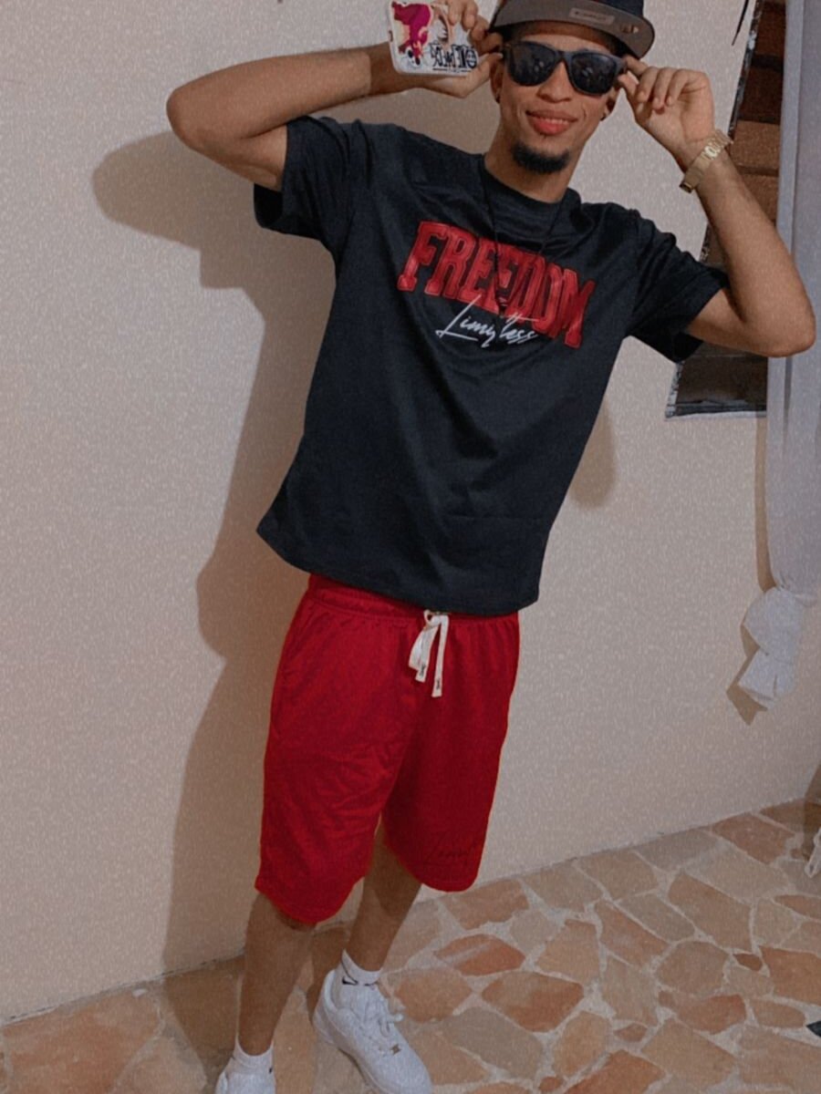 Zazz015's Offline XXX Chat