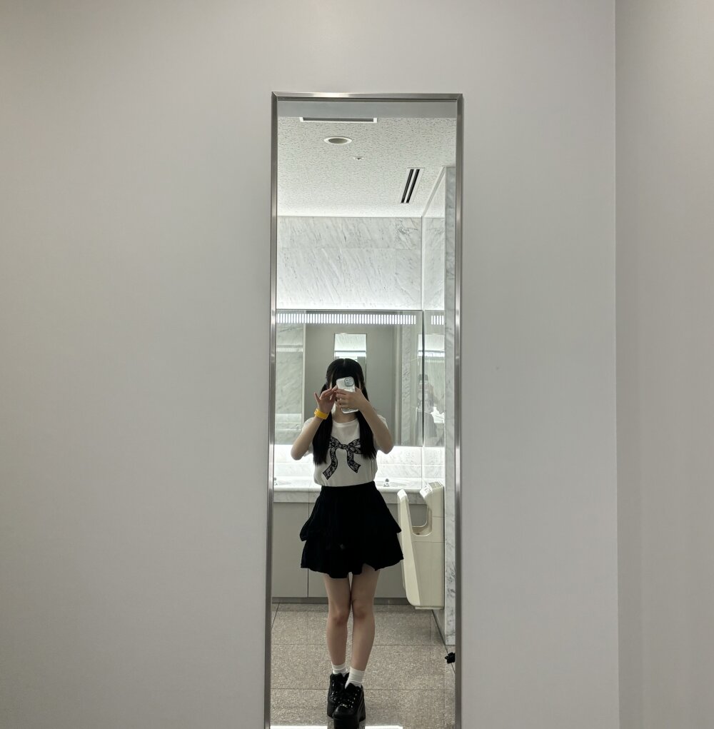 watchgirlcam.com meika_m1 livesex profile in somewhere-in-the-heaven cams