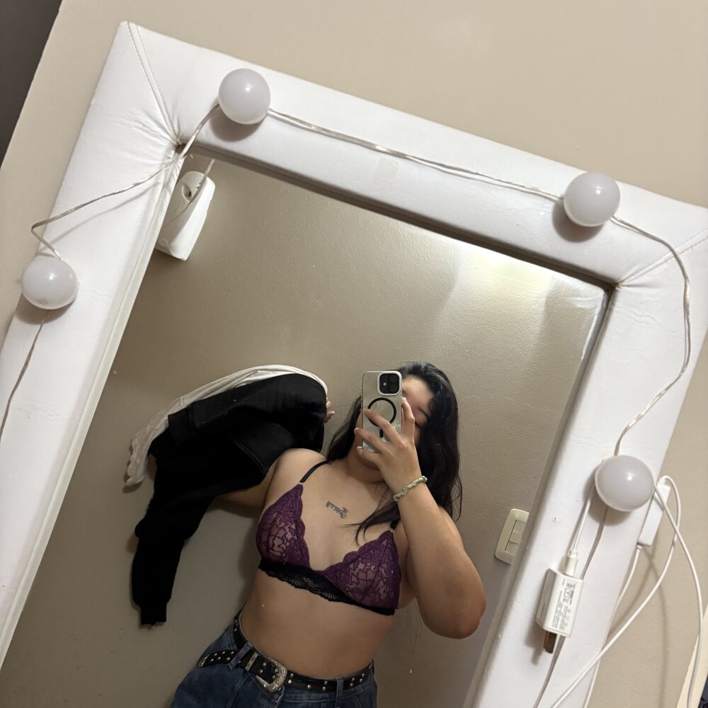 SyNHotx22's Offline XXX Chat