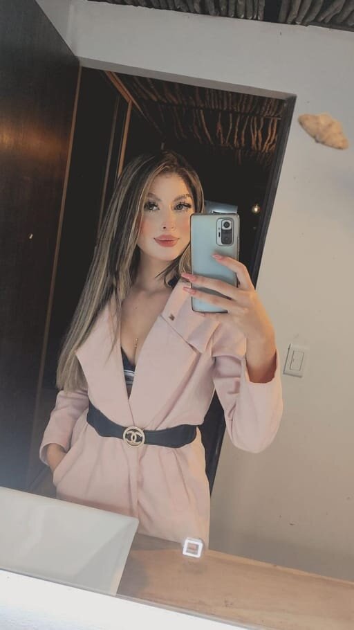 moniica_vega1