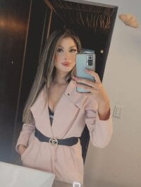 moniica_vega1's Live Sex Cam Show