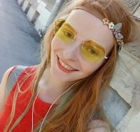 FoxybbGinger's Offline Chat Room