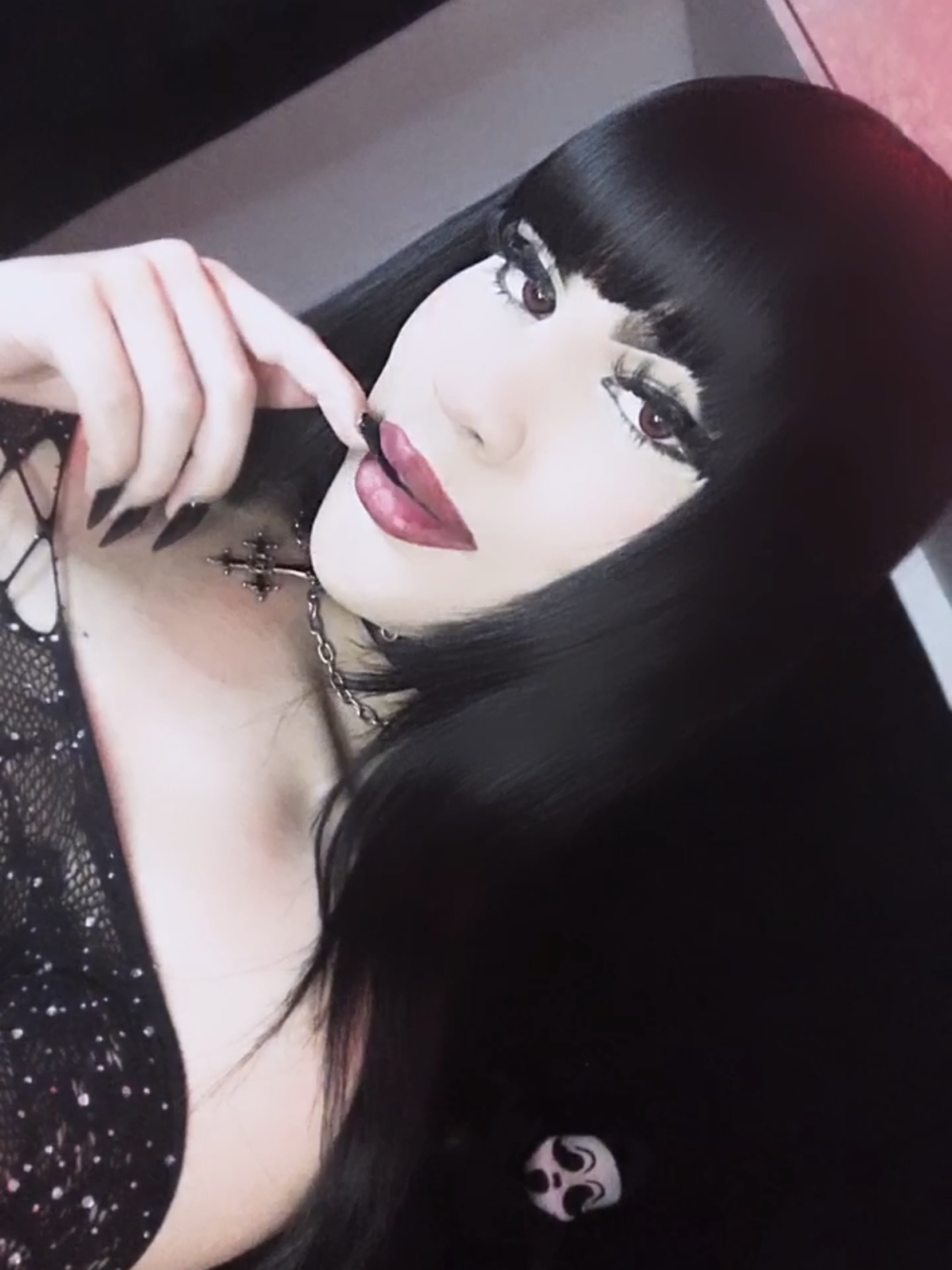 Watch My_vampire_Mia live on cam at StripChat