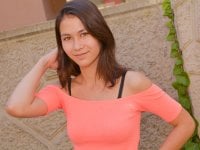 EffinLola Adlı Modelin Çevrimdışı Sohbet Odası