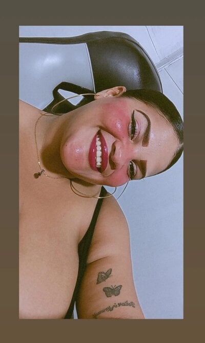 Latina_bigboos25 - Stripchat Teen Glamour Blowjob Girl 