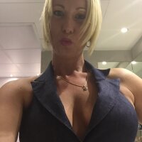 Offline chatovací místnost Blondesuduction69