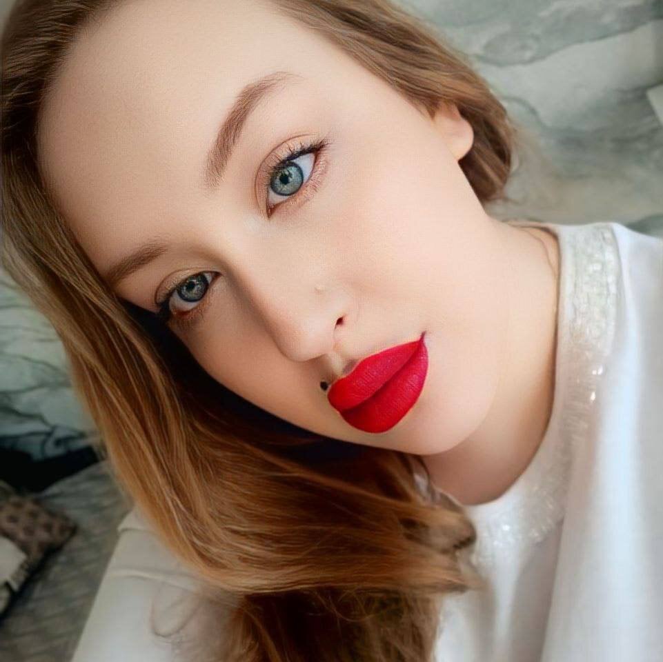 stripchat elonafox webcam profile pic via maturelivesexcams.com