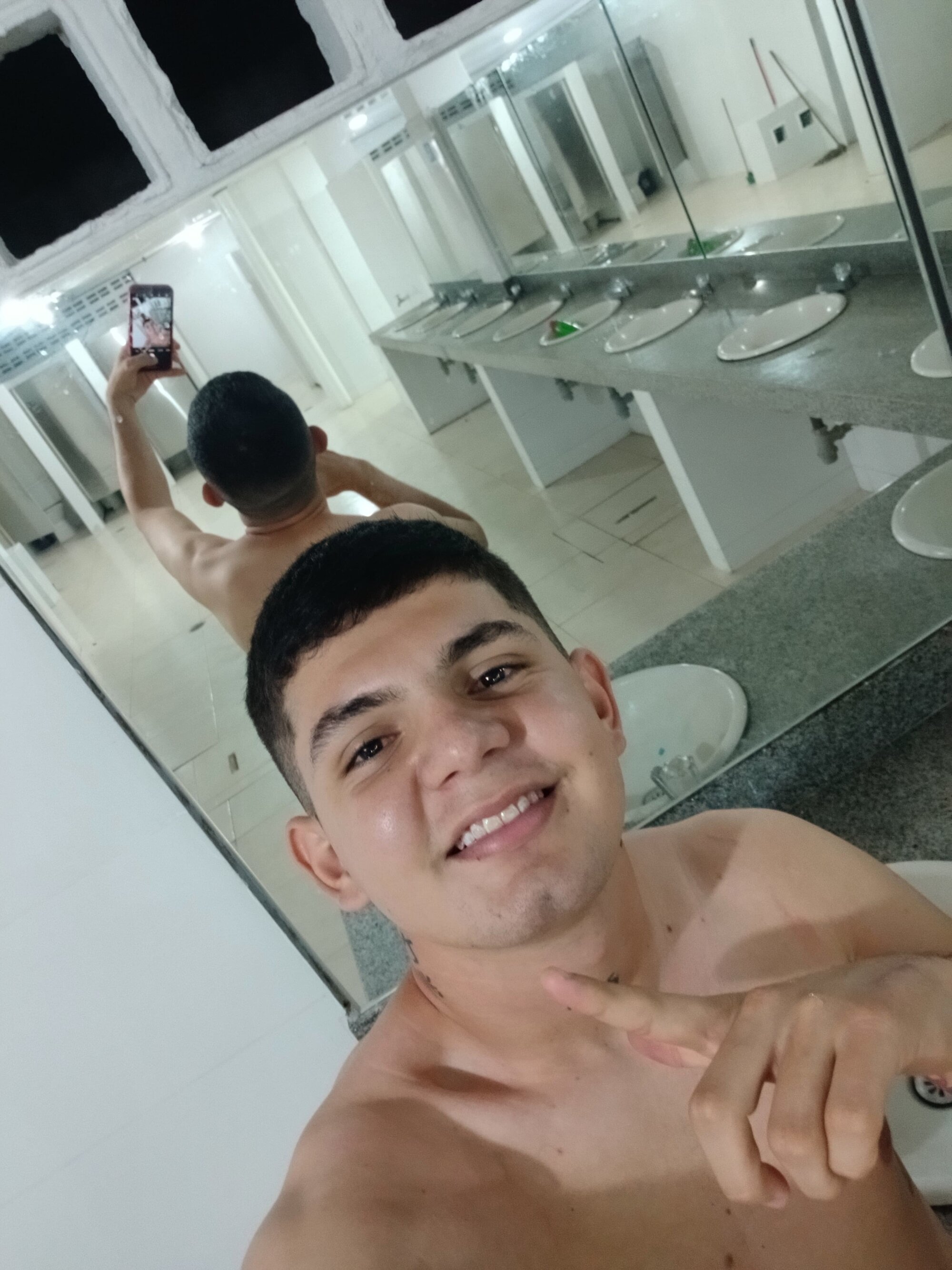 Chris_LatinBoy69