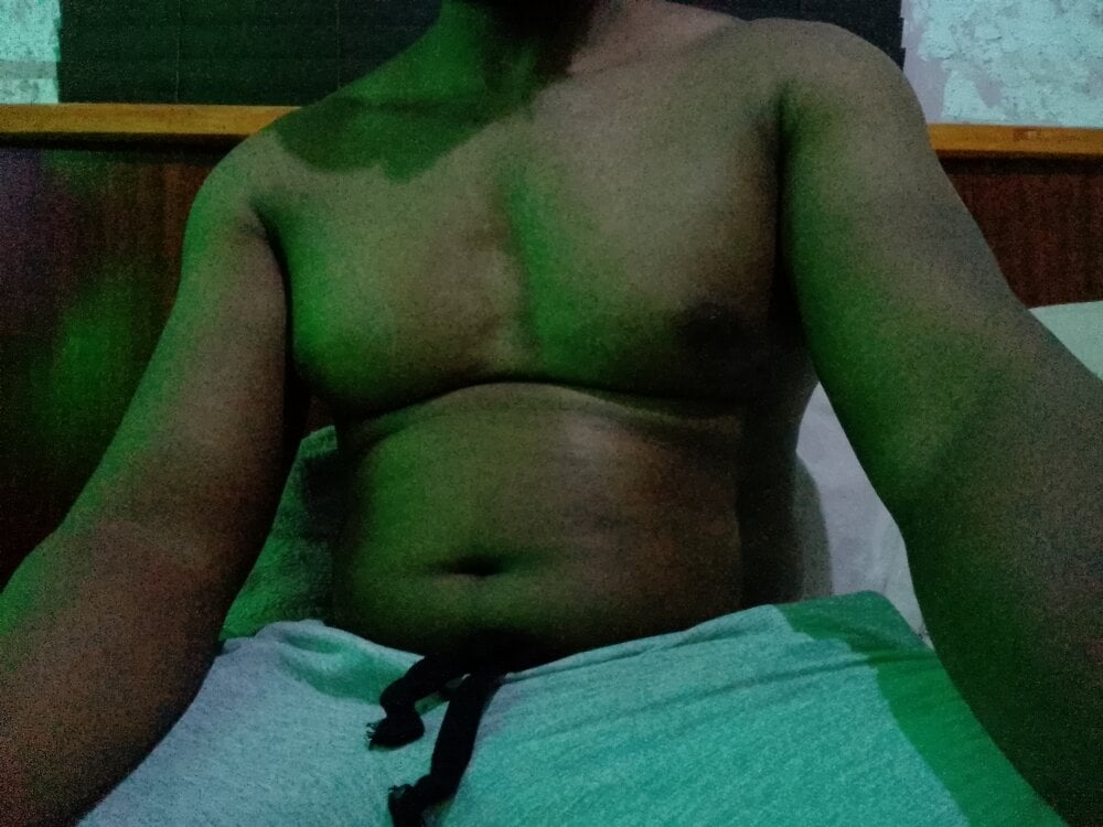 Benlong1x's Offline XXX Chat