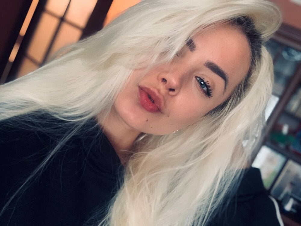 MiaRey_ profile