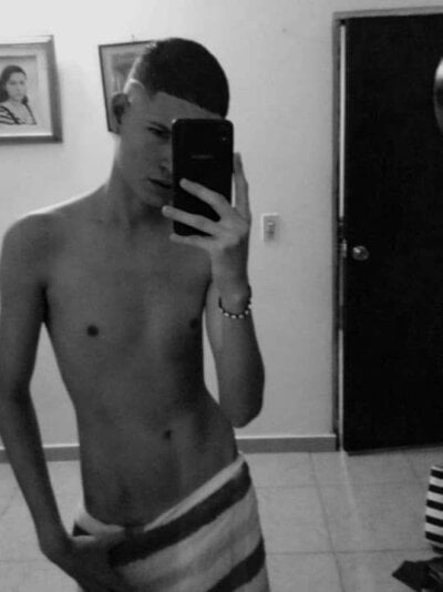 Mathias_088 - Stripchat Couple 