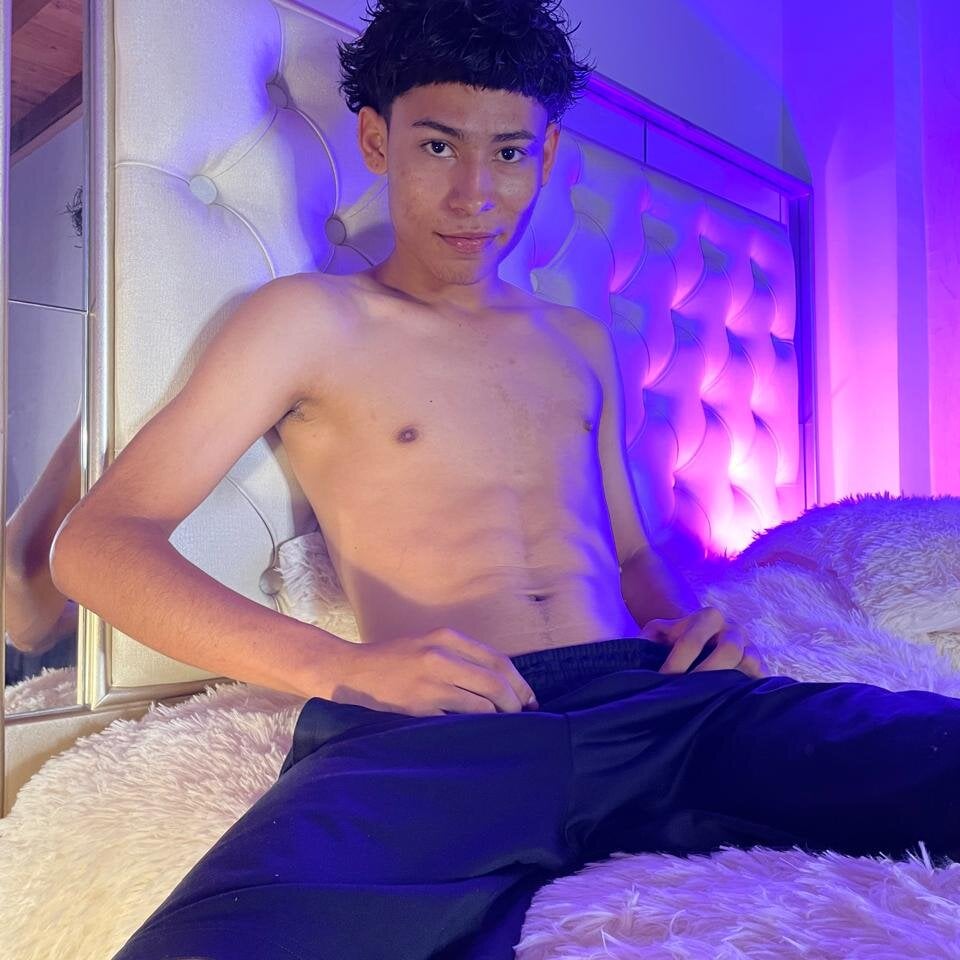 Aaron_brucee profile