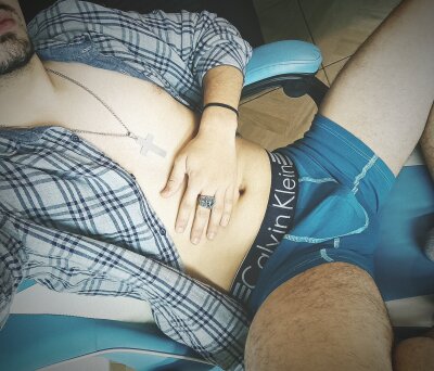 julian_white654 from stripchat