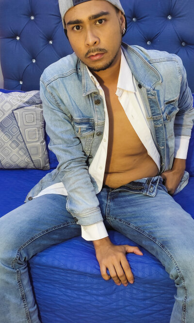 jhoss_uncensored2 Avatar