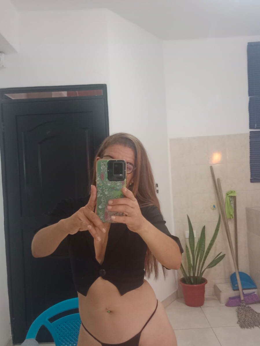 mommy_dirty_squirts profile