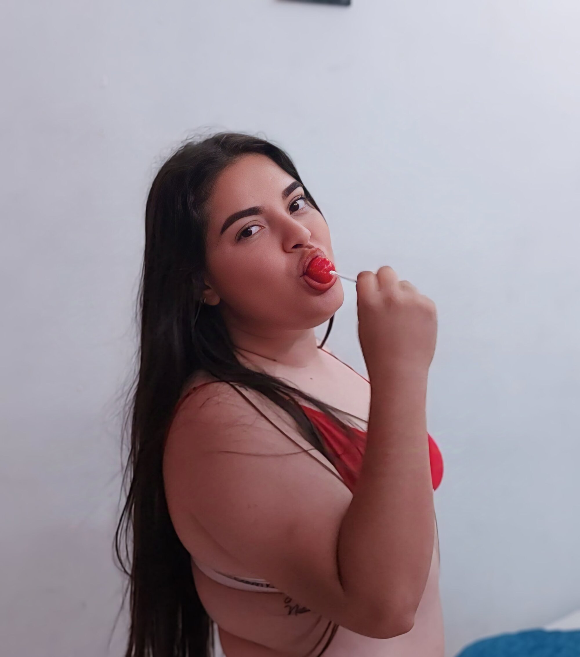 Danni_Foster