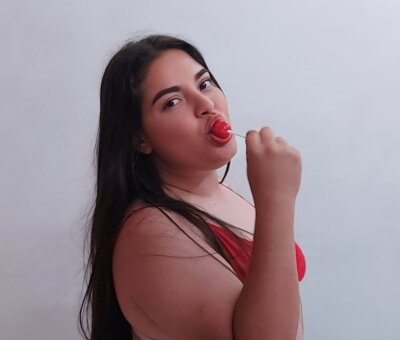 Danni_Foster