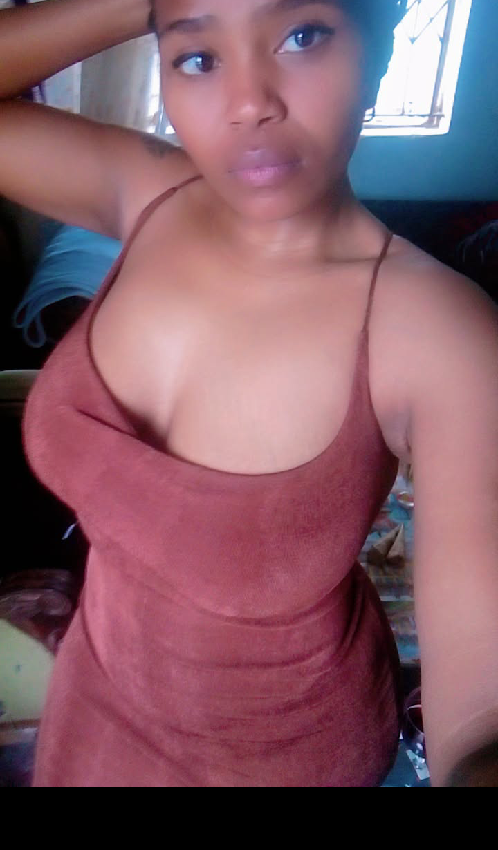 zoeyzulu from stripchat