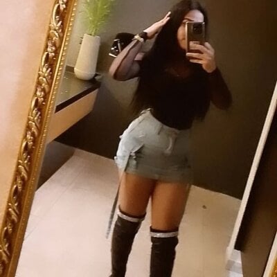 Vicky_77_