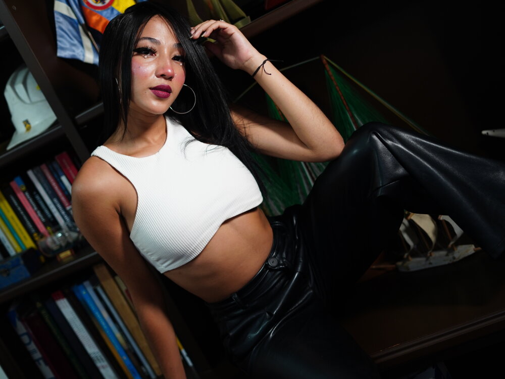 Live sex webcam photo for ZendayaGrey #289971131