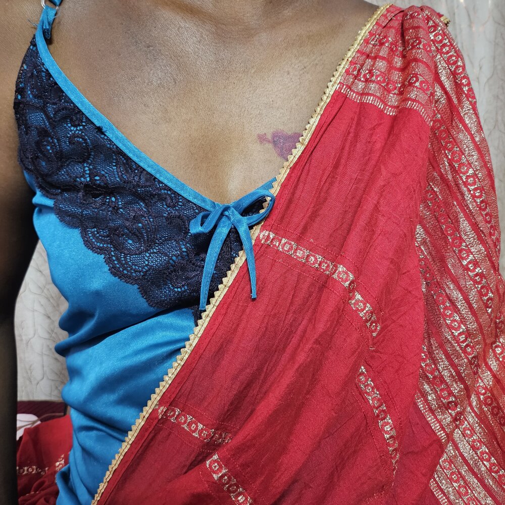 amruthakakinada's Offline XXX Chat