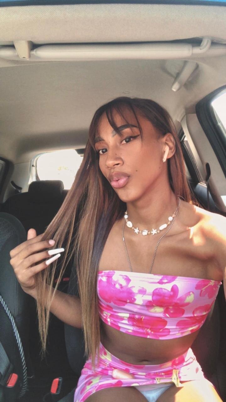 Andrea_Saenzx