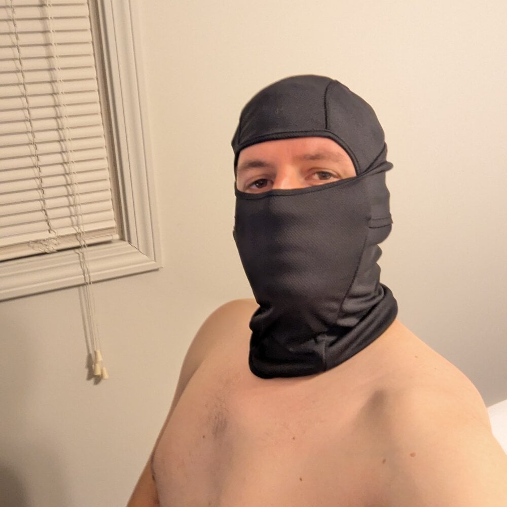 AidenD469 Chat XXX Ngoại tuyến