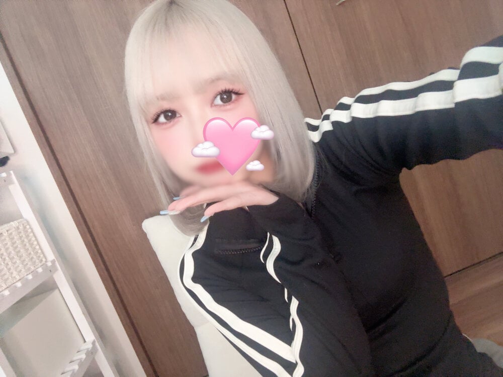 MINO_UMAI_'s Offline XXX Chat