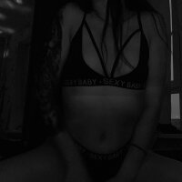 UziKiss' Offline XXX Chat