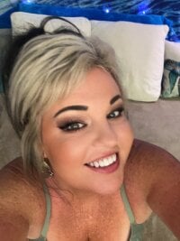 JessicaCrush1's Offline Chat Room