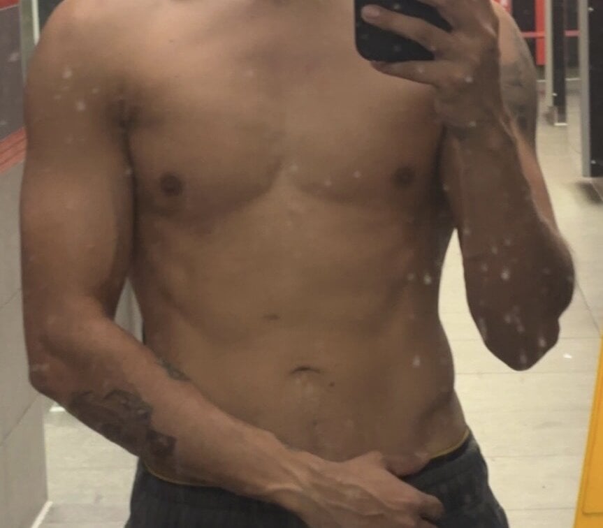 yeaitsthatbig from stripchat