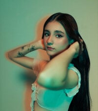 IvetteRodriguez's Offline XXX Chat