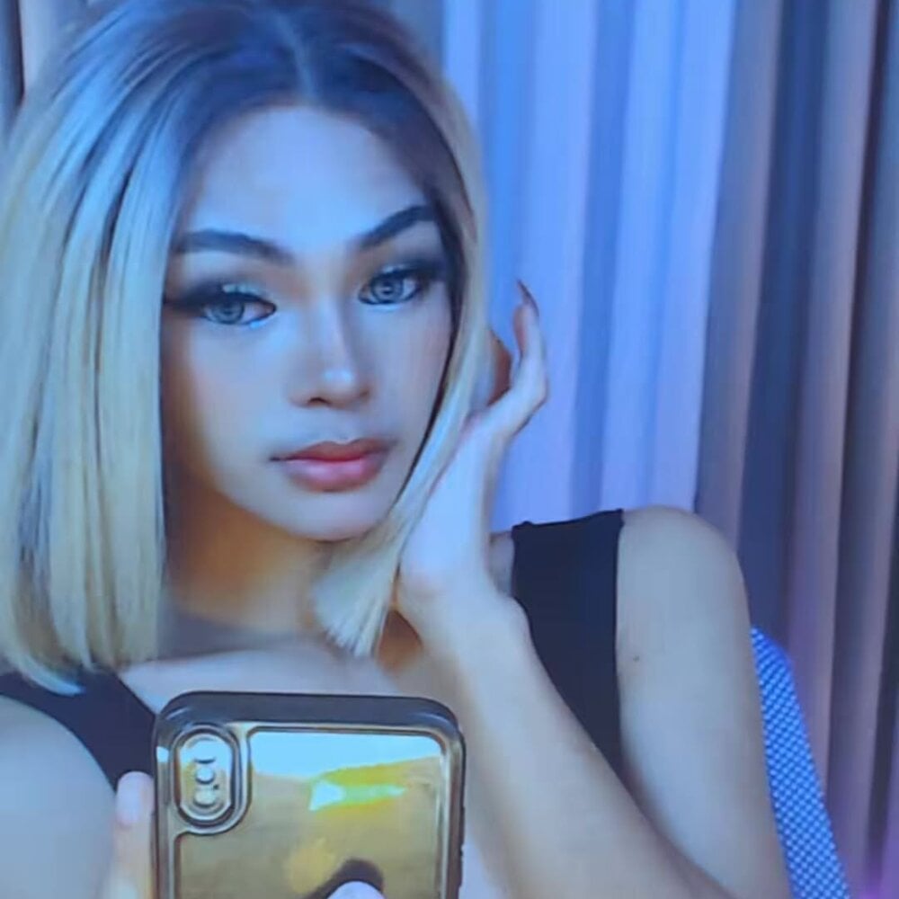 Kitty_Bigcockxxx profile