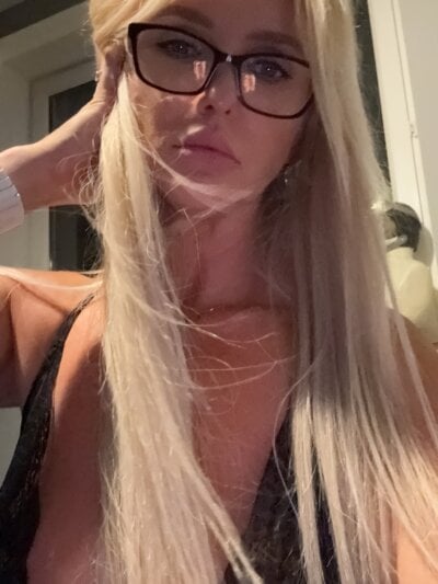 NaughtyNinky - masturbation