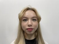 ValerieCantin's Offline Chat Room