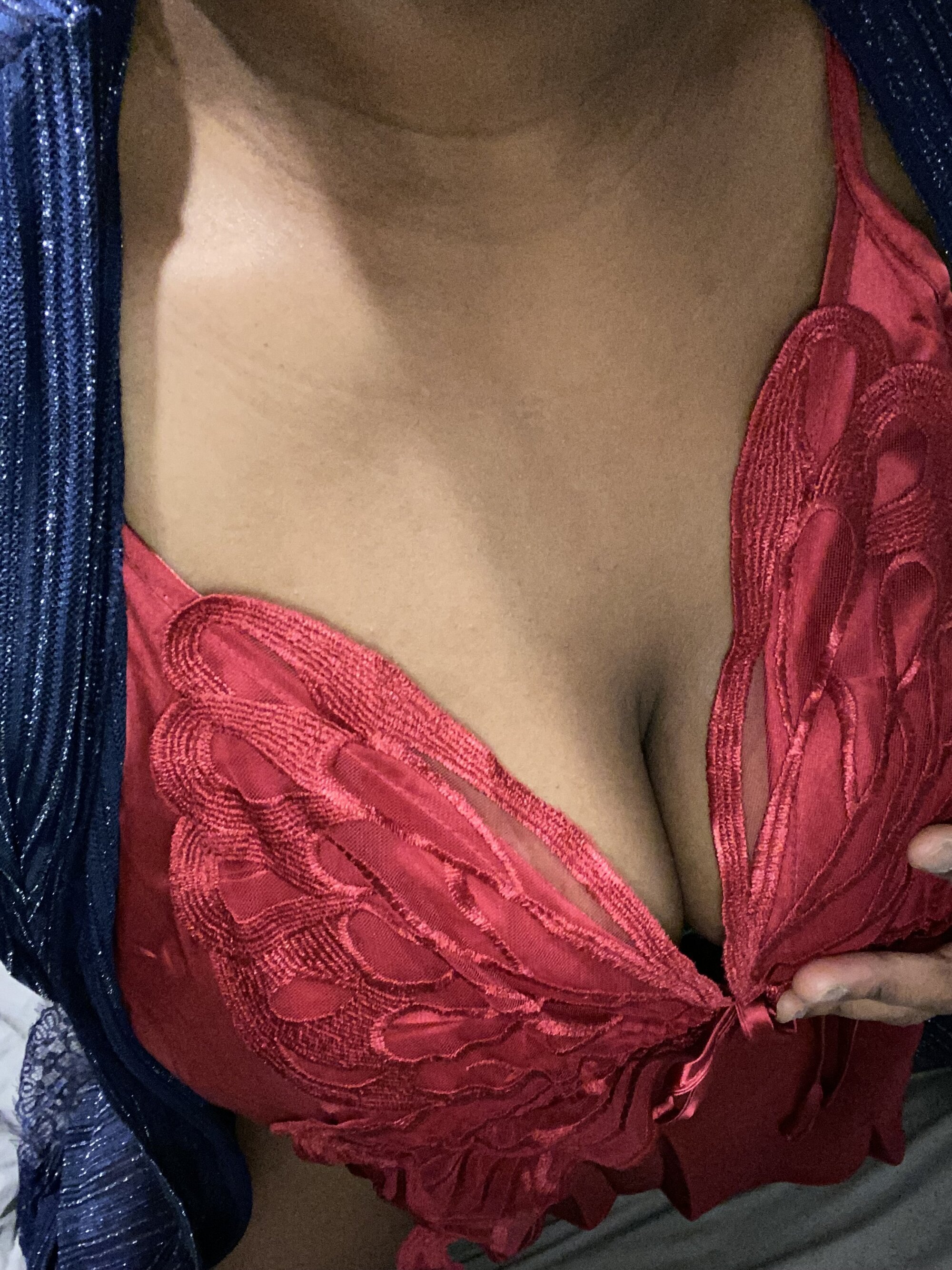 Tender_CurvyLayla87
