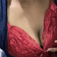 Tender_CurvyLayla87's Offline Chat Room