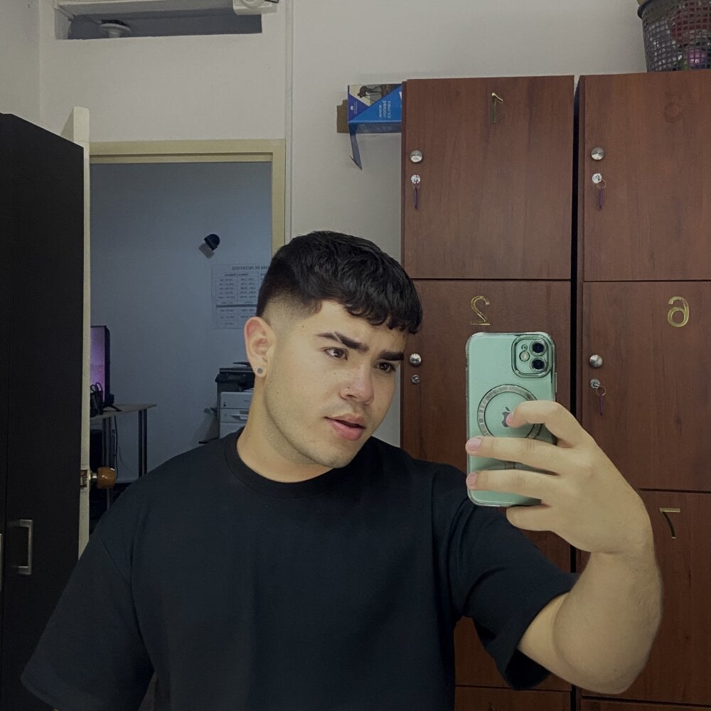 thiago_occonor from stripchat
