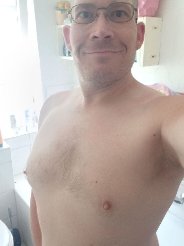 schmidtler35 Chat XXX offline