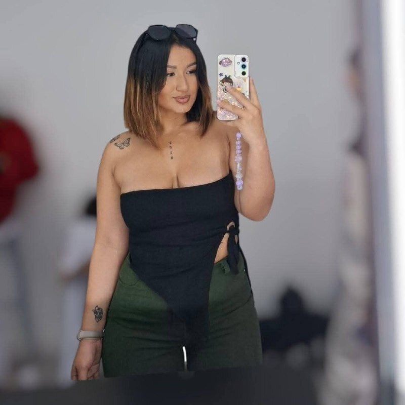 chatnmate.com sussysunny_ livesex profile in i-hope-its-in-your-heart cams