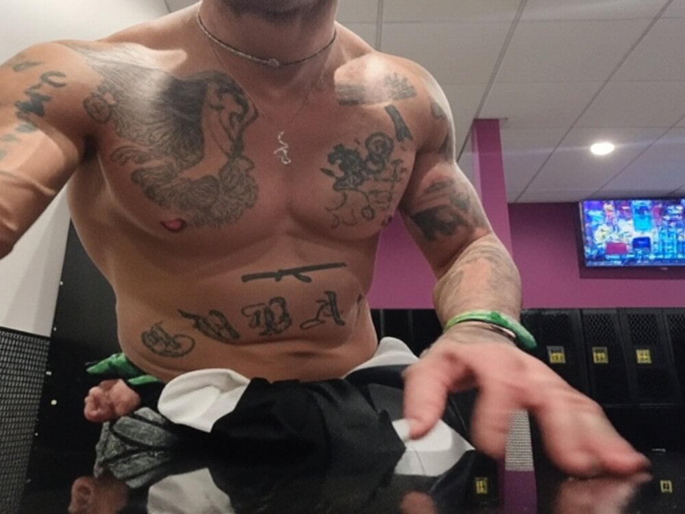 alphacloudgod from stripchat