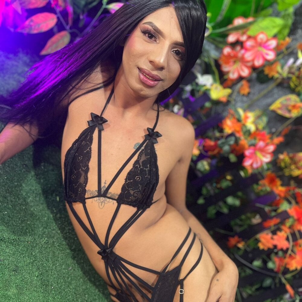 rachell_valentina from stripchat